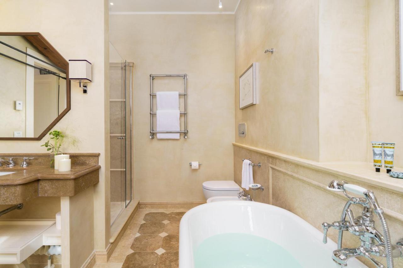 Marchesa Olympia - La Dimora Degli Affreschi Apartamento Florença